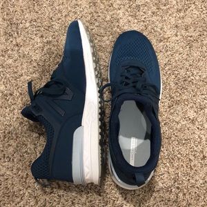 LIKE NEW New Balance Fresh Foams 574